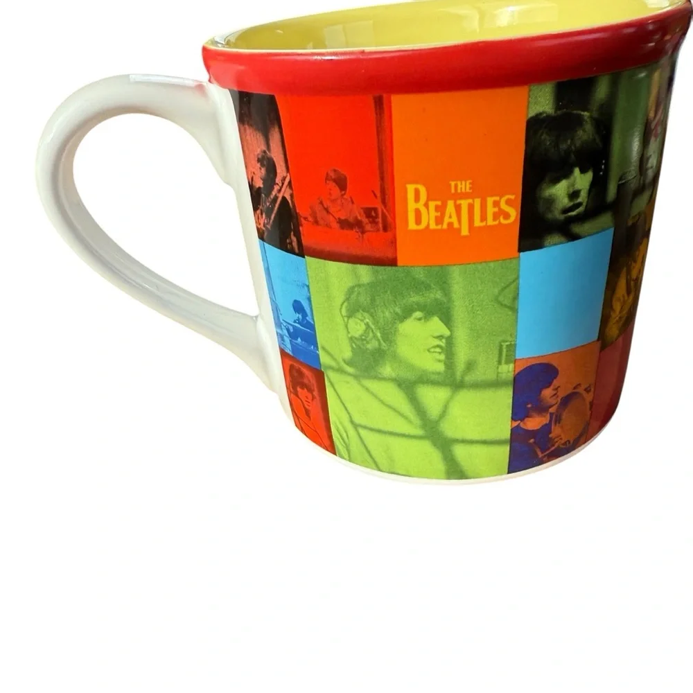 VINTAGE THE BEATLES 2001 APPLE CORPS VANDOR COLOR BLOCK COFFEE MUG